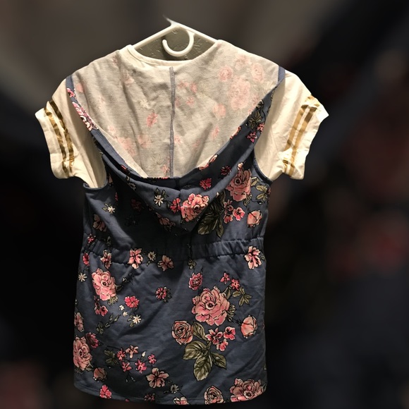 🧍🏻‍♀️ - Picture 2 of 3